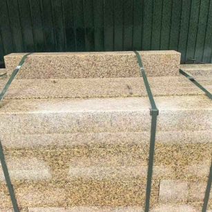 铜仁 黄金麻花岗岩石材机切面栏杆料半成品