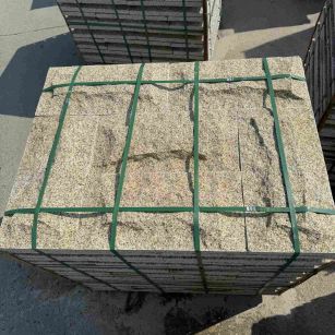 铜仁 黄金麻花岗岩石材自然面蘑菇石成品