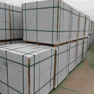 铜仁 白麻花岗岩石材荔枝面地铺石（300*600*50）