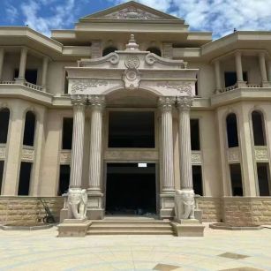 铜仁 黄金麻别墅外墙干挂，大柱，大象，蘑菇石，雕花板