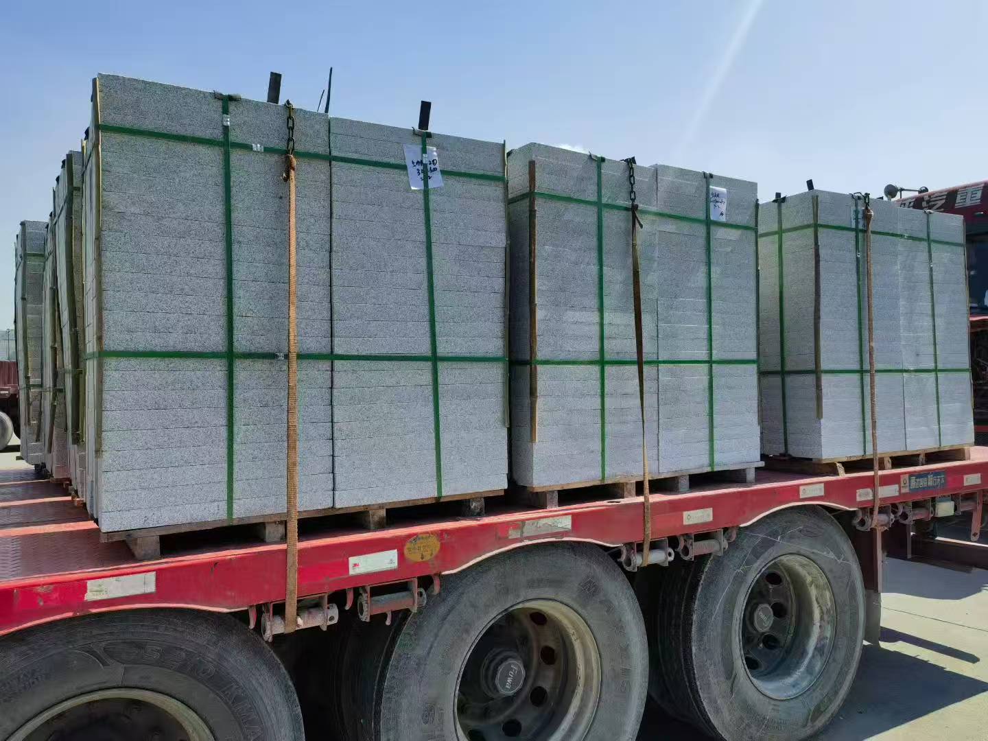 铜仁芝麻白花岗岩出货日常地铺石