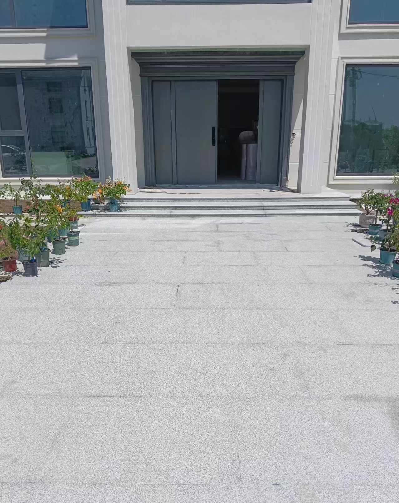 铜仁 芝麻白花岗岩地铺石地面铺装