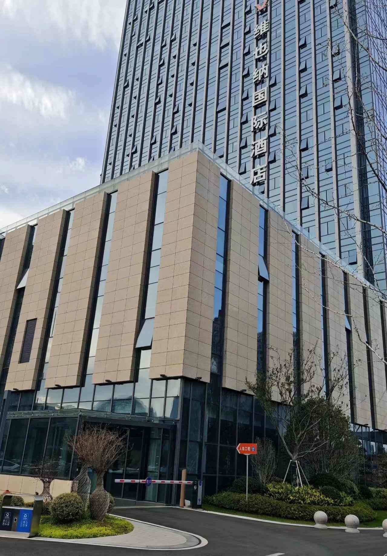 铜仁 黄金麻花岗岩外墙干挂