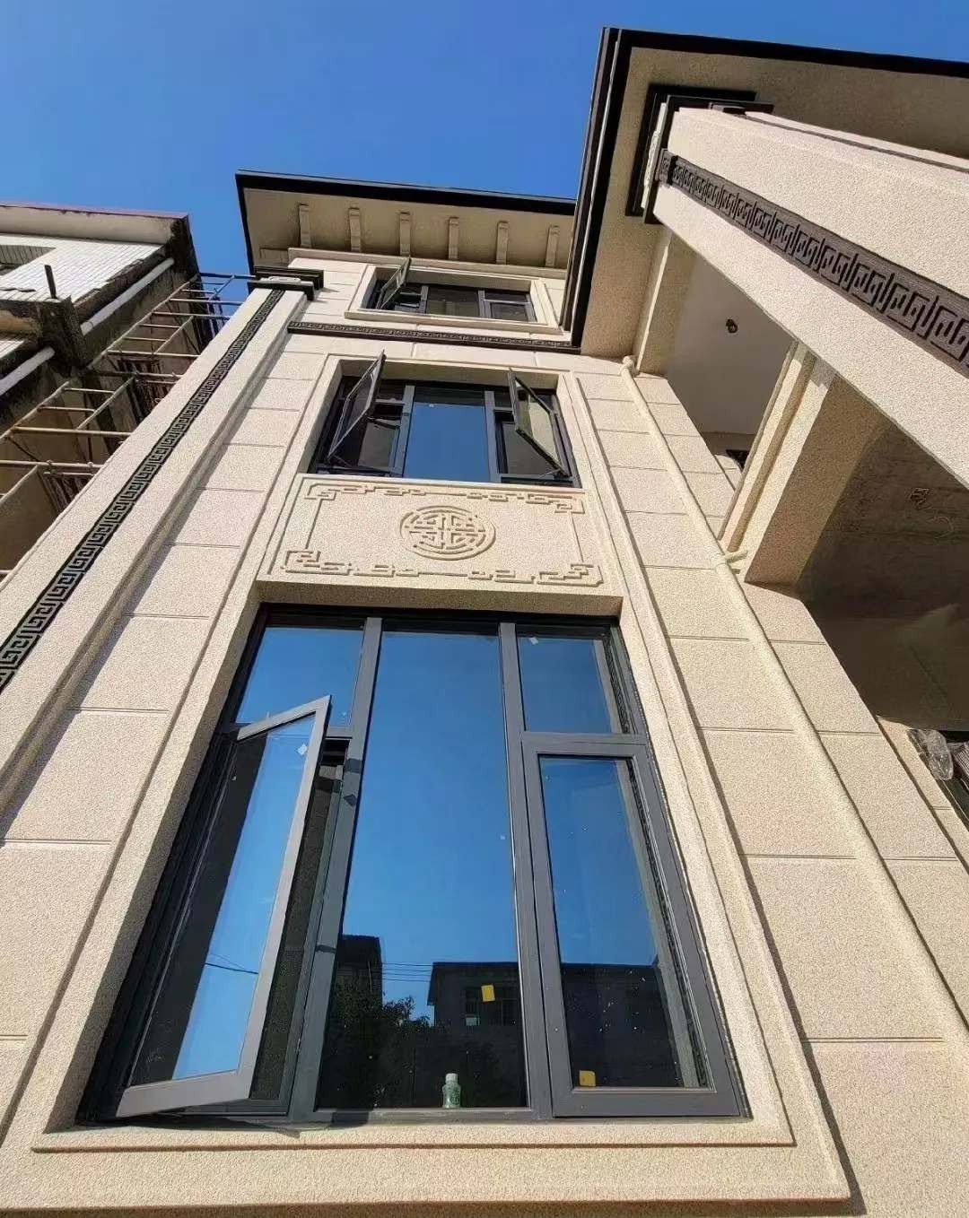 铜仁 黄金麻荔枝面别墅外墙干挂效果展示