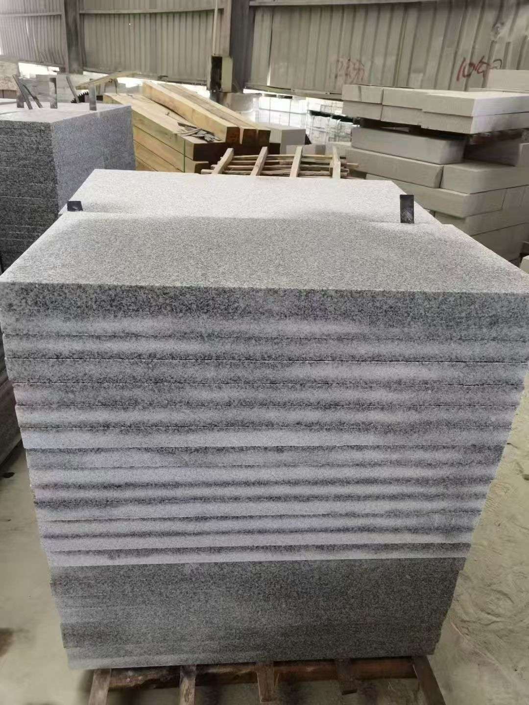 铜仁 芝麻白5公分火烧地铺成品，900*400，规格可定制