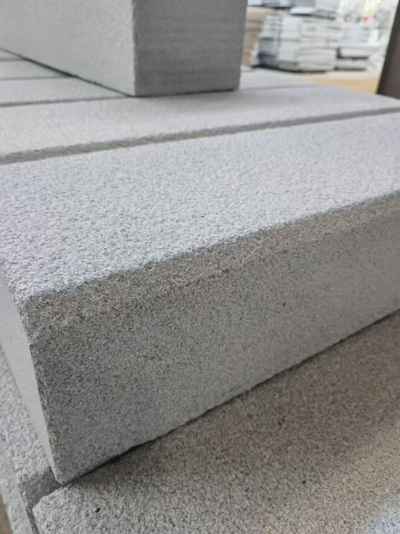 铜仁 芝麻灰荔枝面路沿石