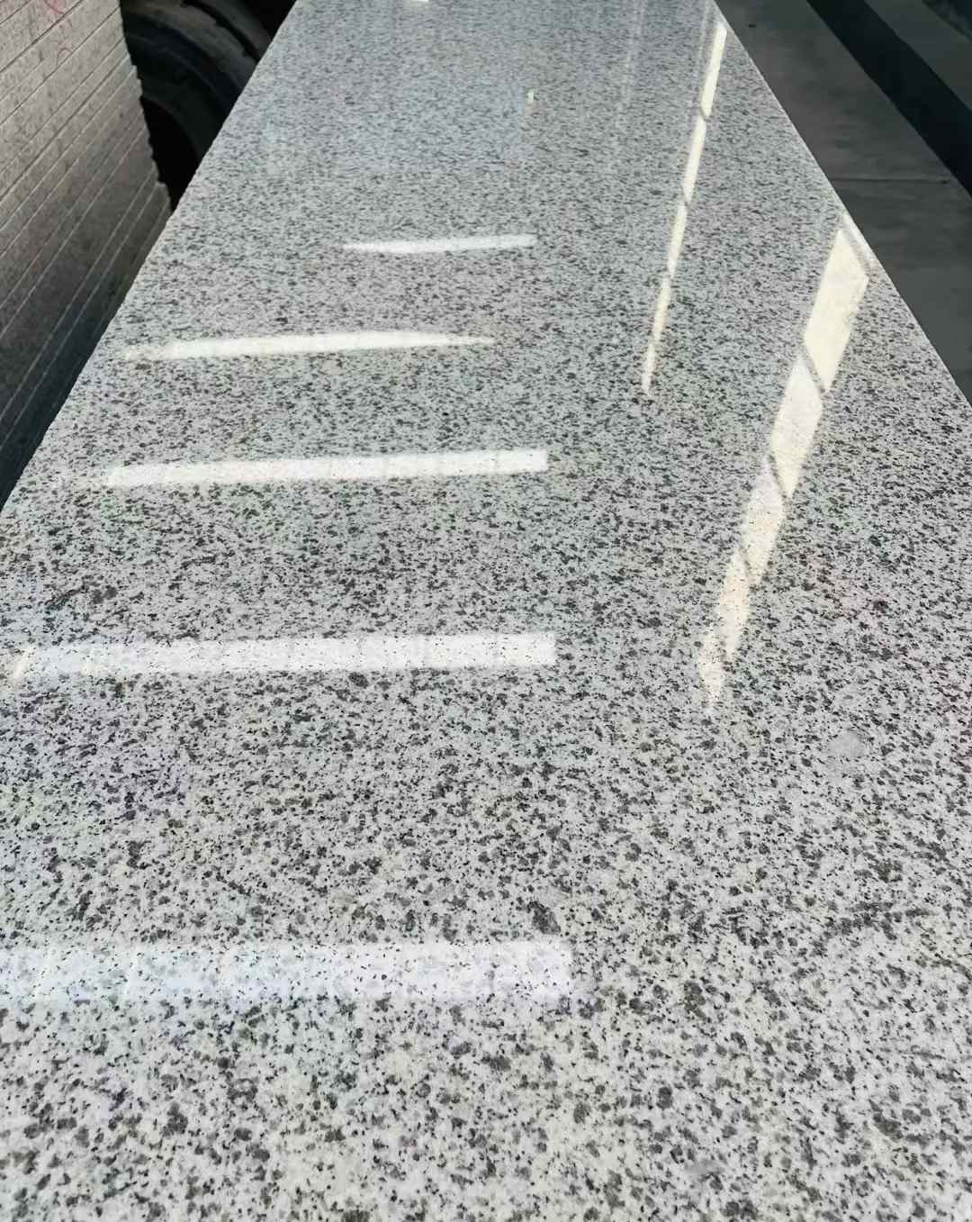铜仁 白麻花岗岩光面毛板