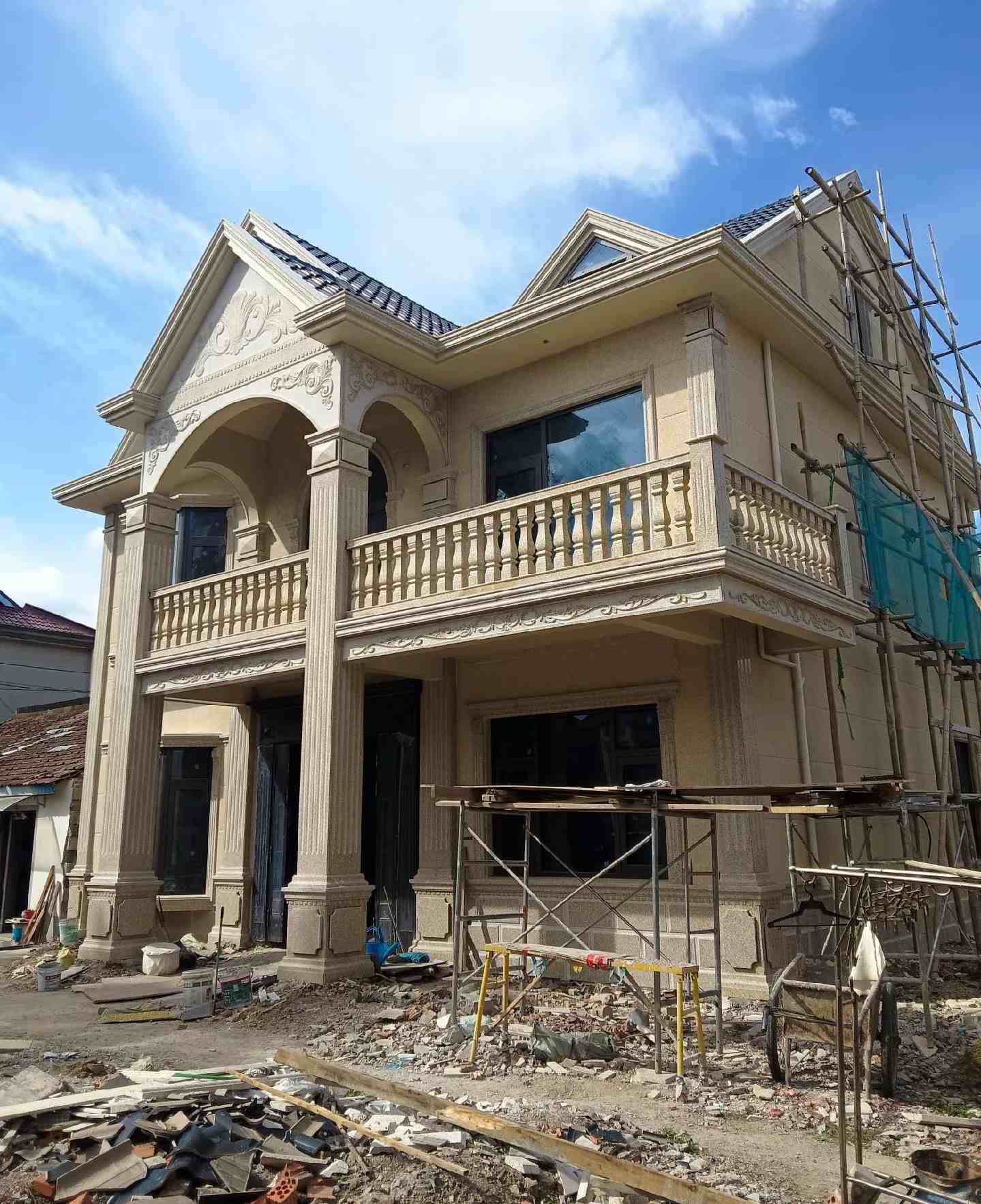 铜仁 黄金麻花岗岩石材私人别墅雕花门楼柱阳台栏杆