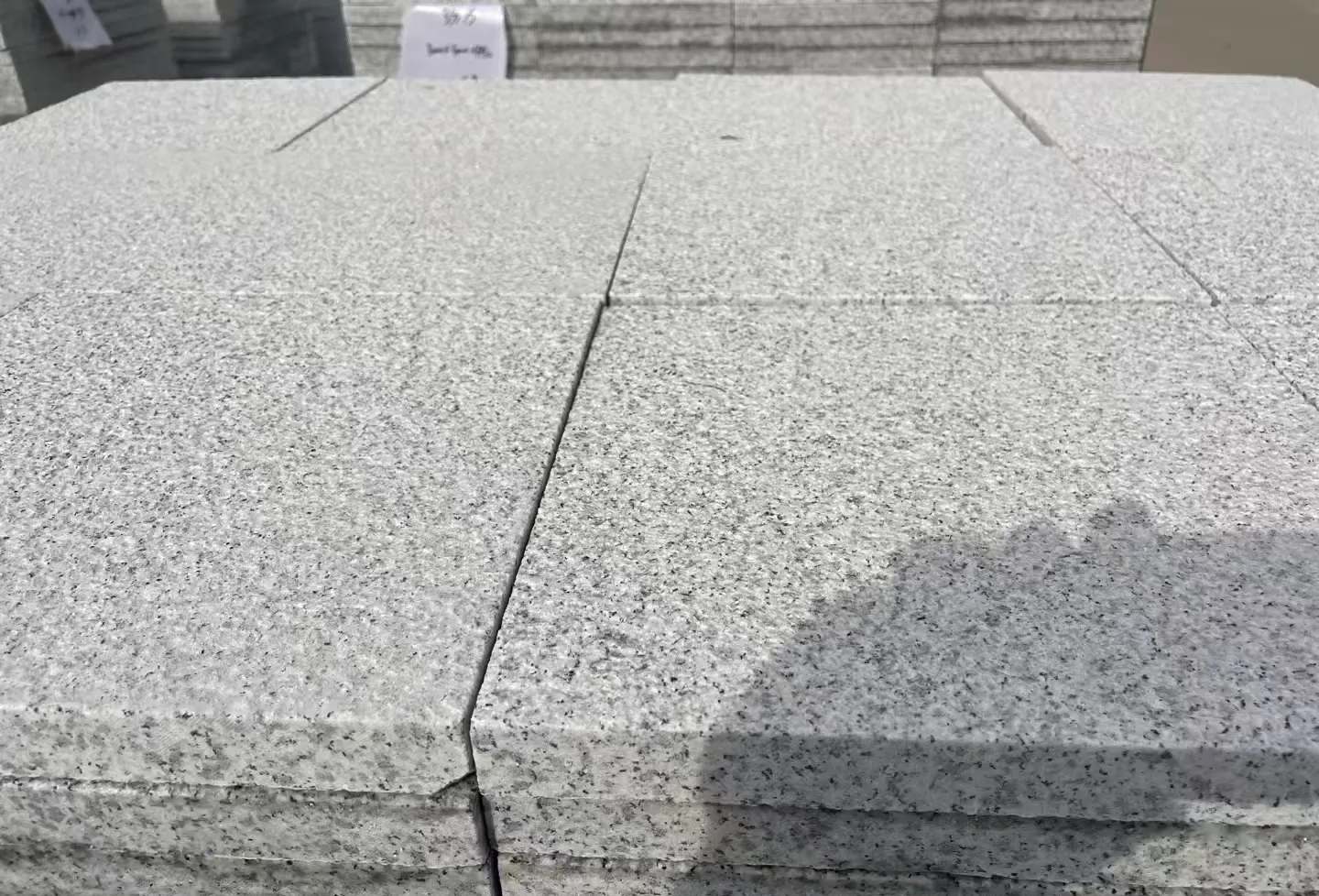 铜仁 白麻花岗岩石材推荐 荔枝面地铺石