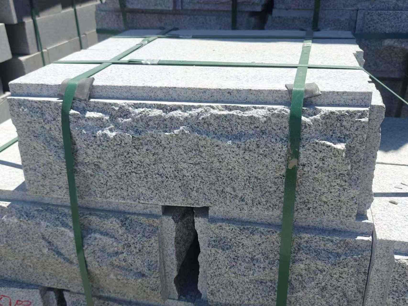 铜仁 芝麻白花岗岩自然面成品