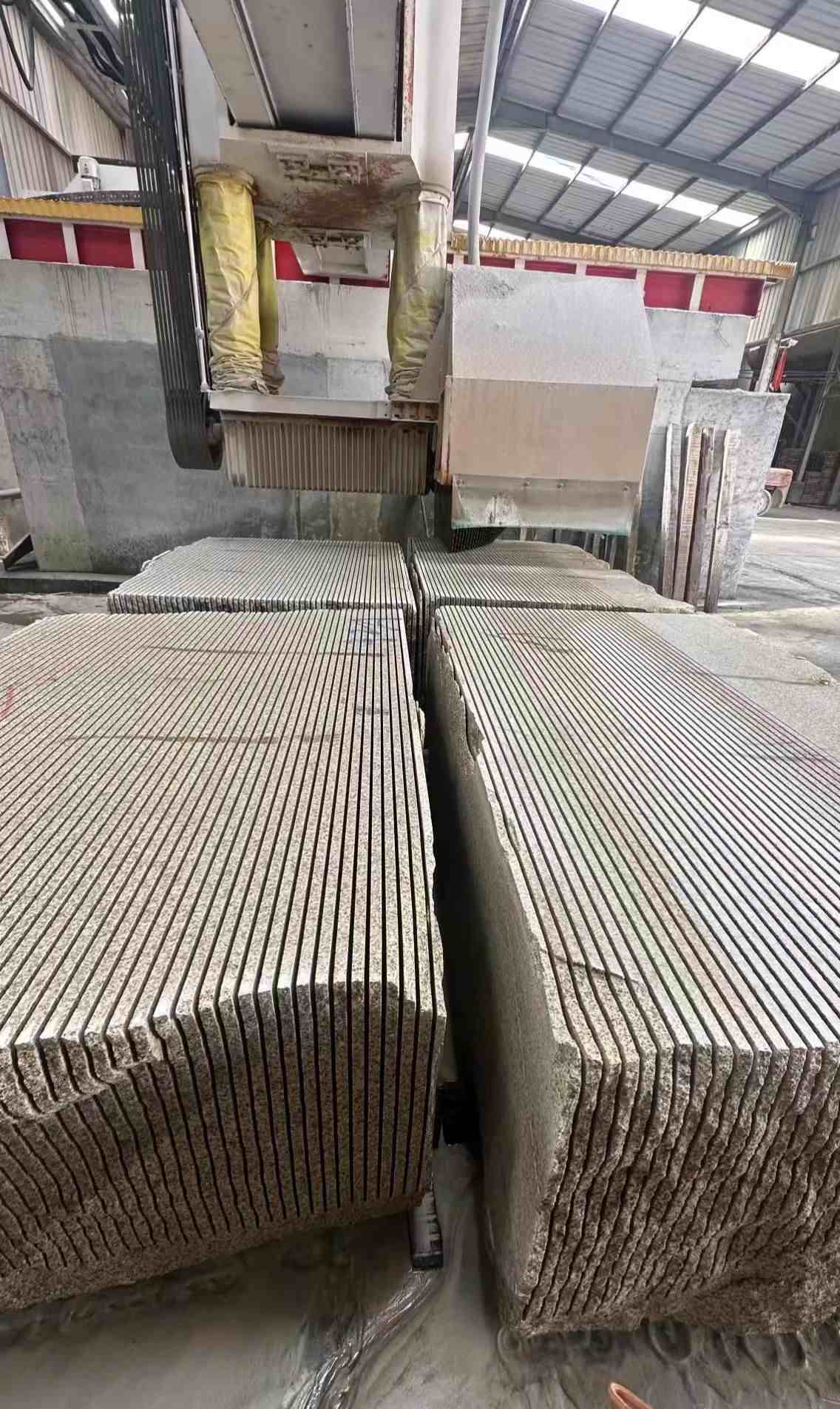 铜仁 车间生产日常，黄金麻白麻花岗岩