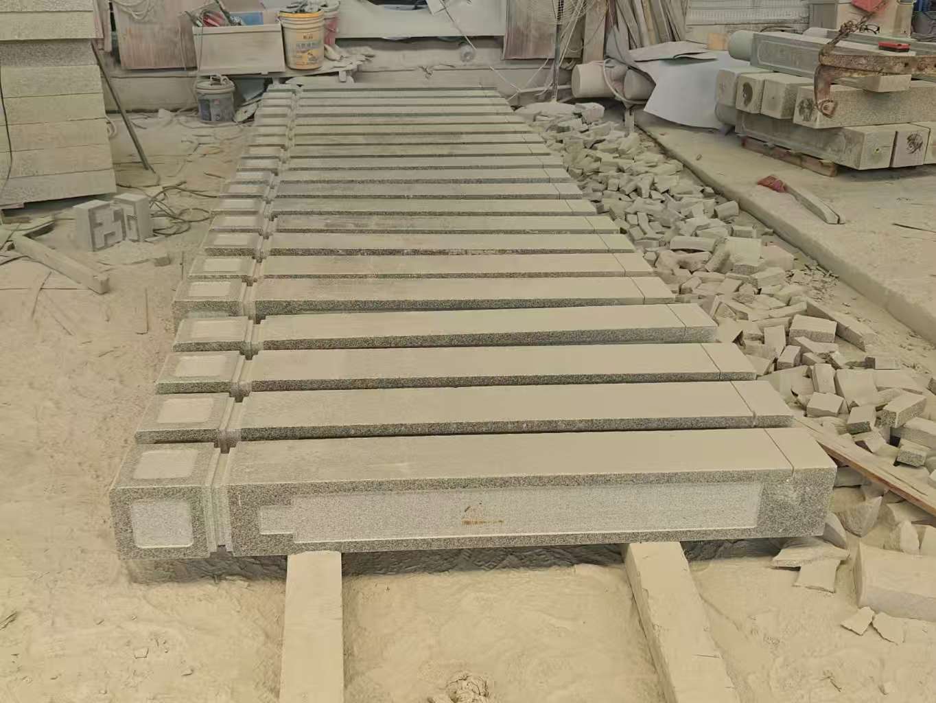 铜仁 芝麻白异形加工雕刻-栏杆大柱，方柱